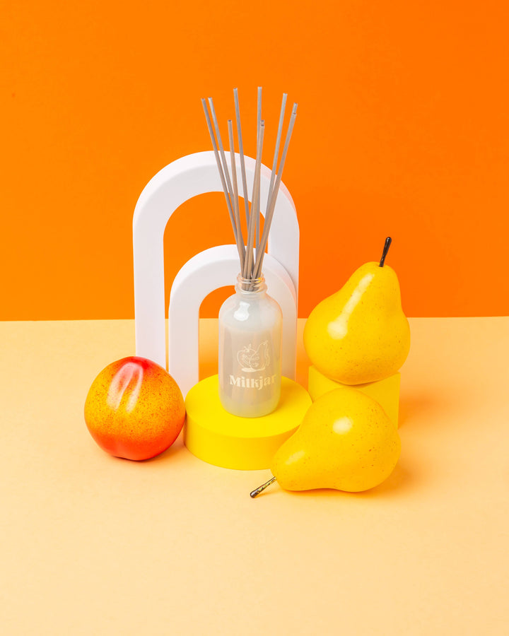 Milk Jar Candle Co. - Sunnyside - Pear & Nectarine 4oz Reed Diffuser