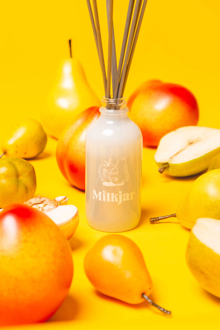 Milk Jar Candle Co. - Sunnyside - Pear & Nectarine 4oz Reed Diffuser