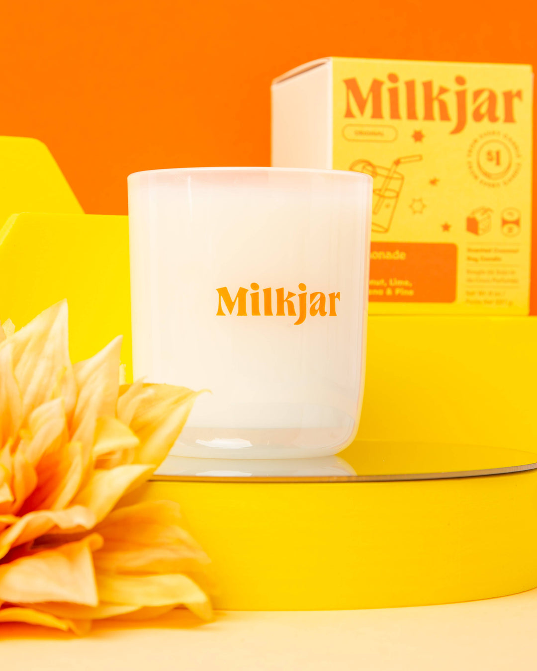 Milk Jar Candle Co. - Lemonade - Coconut, Lime & Pine Coconut Soy 8 oz Candle